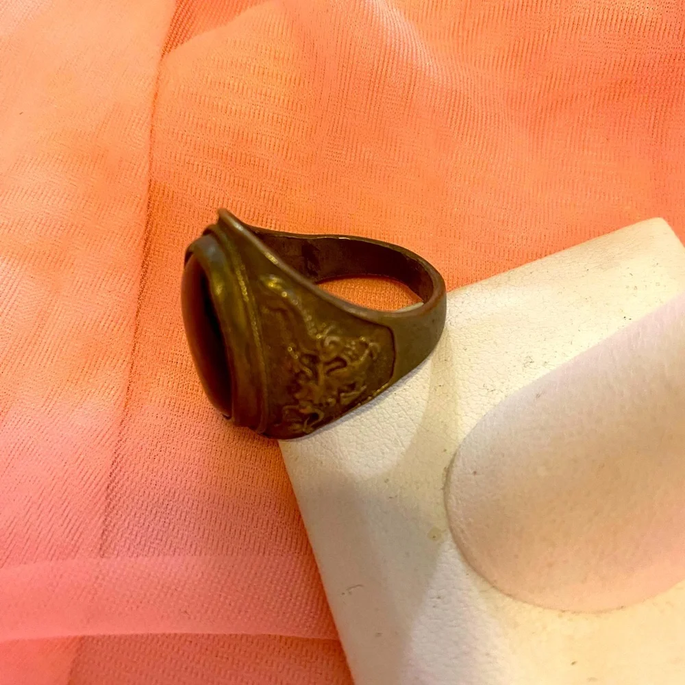 VINTAGE TIGERS EYE GENTELMANS RING - Picture 5 of 6